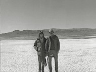 Con María Elina en la Laguna de Pozuelos, Jujuy, durante un viaje para reunir material fotográfico para el Almanaque 1984 de la FVSA. Mayo, 1983.