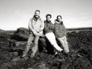 Con Claudio Campagna y Flavio Quintana en la costa de la Península Valdés. Noviembre, 1995.